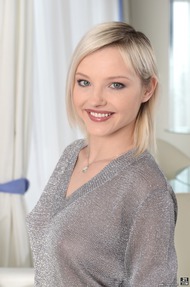 Hot Blonde  Zazie Skymm - 06