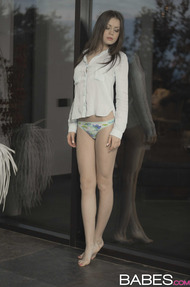 Slender Babe Lou Strips - 00