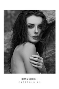 Diana Georgie Nude In The Desert - 13