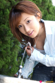 Nao Yoshizaki Gorgeous Asian Babe - 01