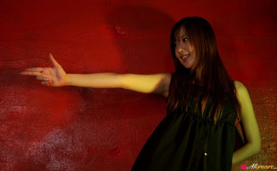 Miyu Hoshino Plays With Herself - 