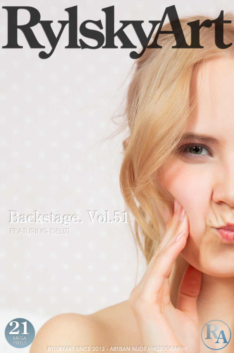 She Is Happy To Show Her Pussy - 