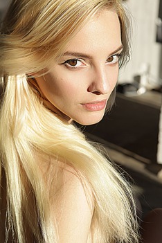 Stunning Ukrainian babe Kira W