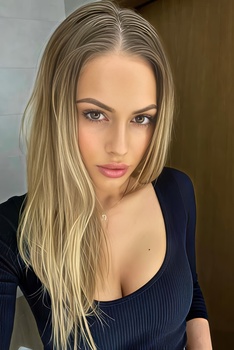 Polish Supermom Oliwia Podgorska