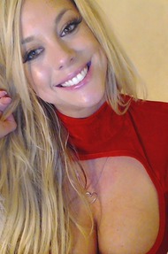 Busty Blonde Babe Xo Gisele Wishes You A Merry Christmas - 04
